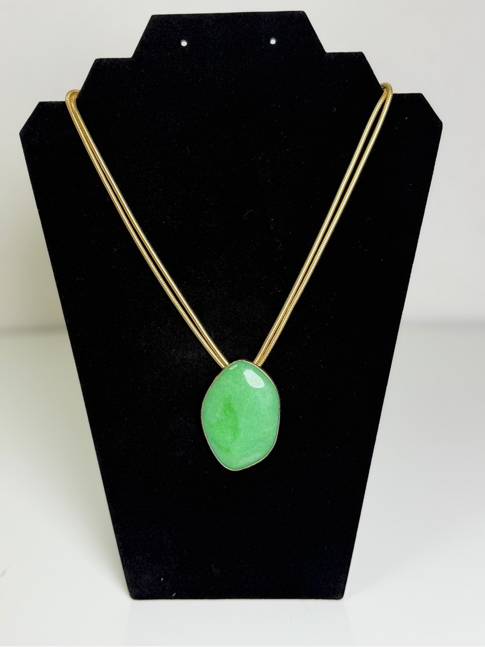 Stella & Dot Serenity Jade Necklace Green Stone Gold Double Chain Retired 19”